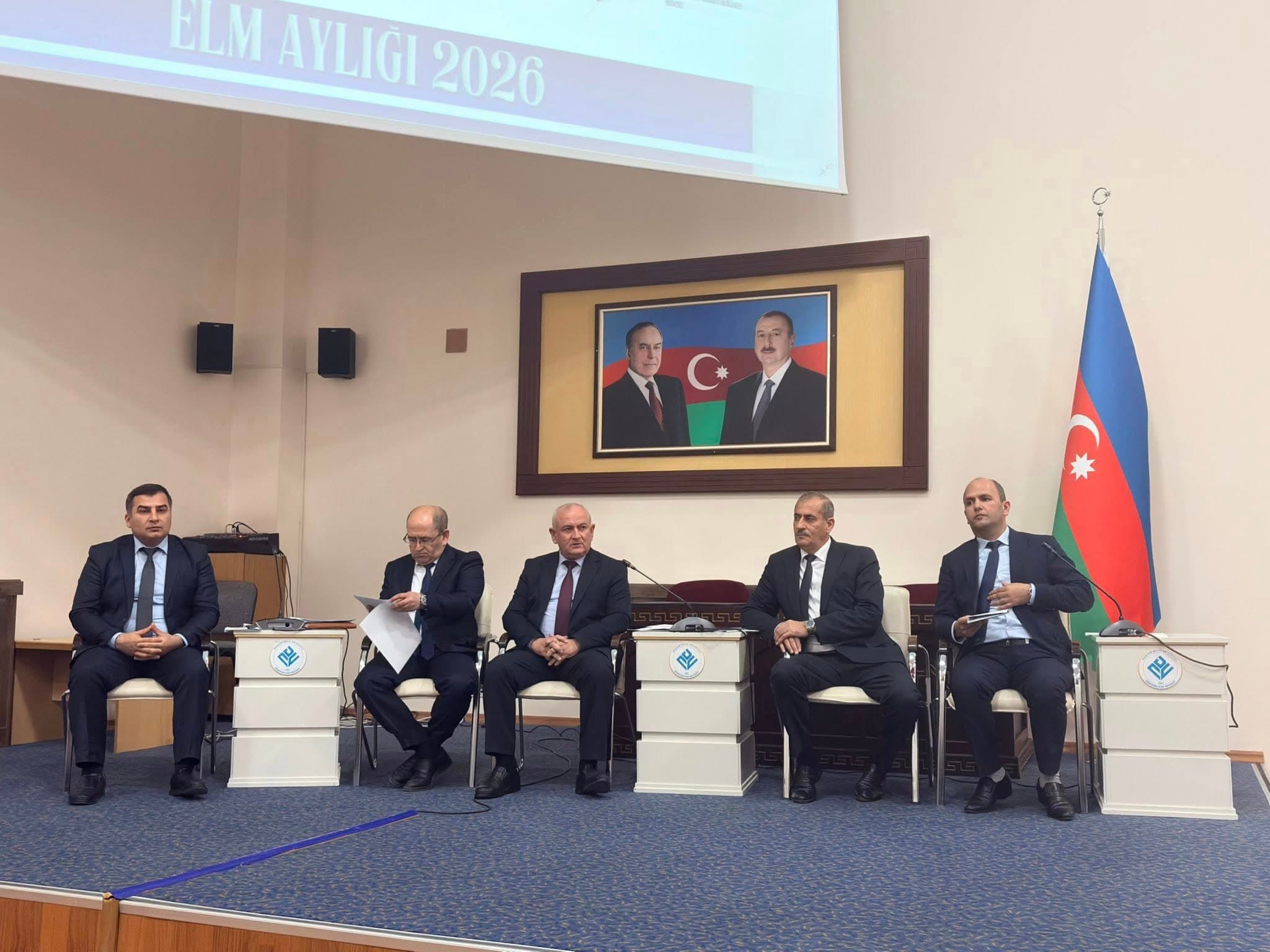 “Müasir dövrdə texnika və fizika-riyaziyyat elmlərinin inkişaf istiqamətləri və cəmiyyətə təsiri” mövzusunda panel müzakirə keçirilmişdir