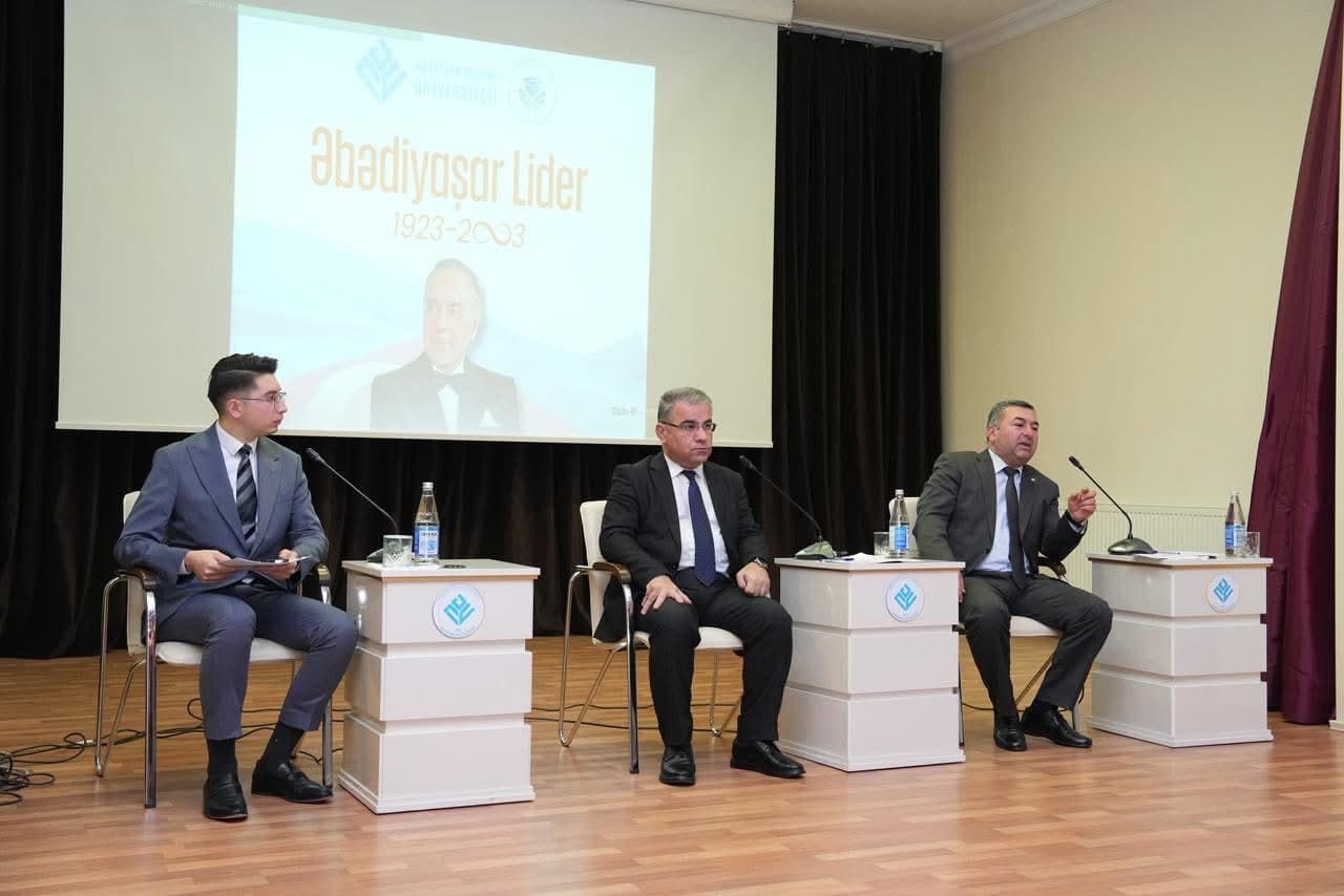 “Əbədiyaşar Lider” adlı panel müzakirə keçirilib