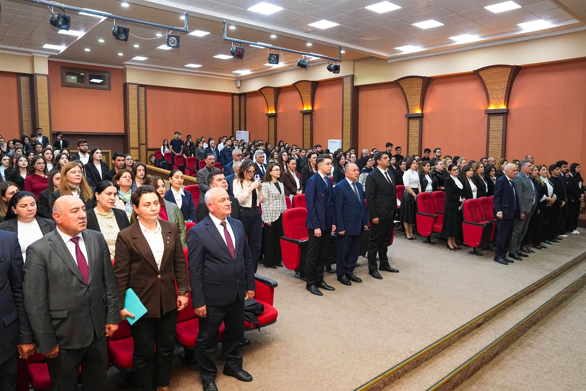 “2025-2026-cı tədris ilində TEC xətti ilə aparılan elmi tədqiqat işlərinin Başlanğıc Konfransı” baş tutub